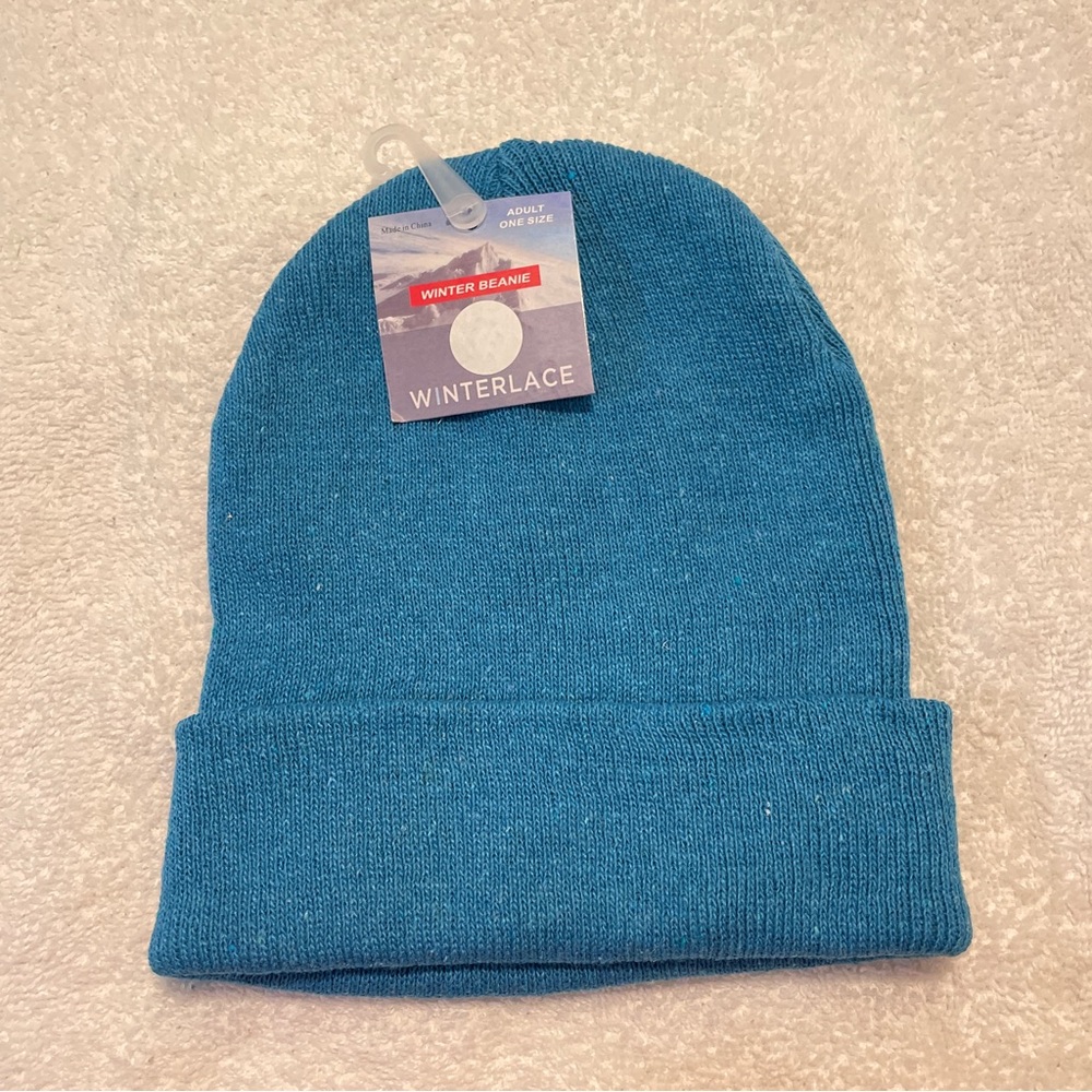 NWT blue winter beanie #winteraccessories
#beanie #winter #cozy #christmas